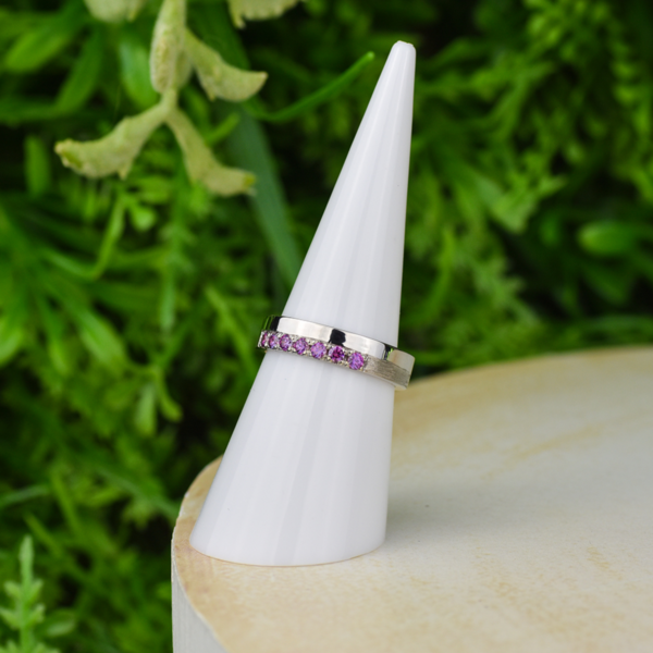 Bague-mauve-fonce-argent-Naomi